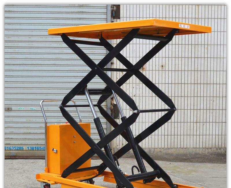 電動(dòng)液壓升降平臺車(chē) 
