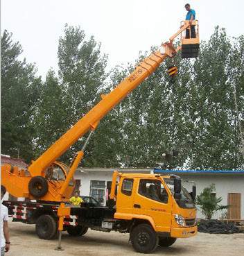 自行高空作業(yè)平臺車(chē) 